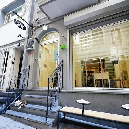 Nine By Taksim Lägenhet